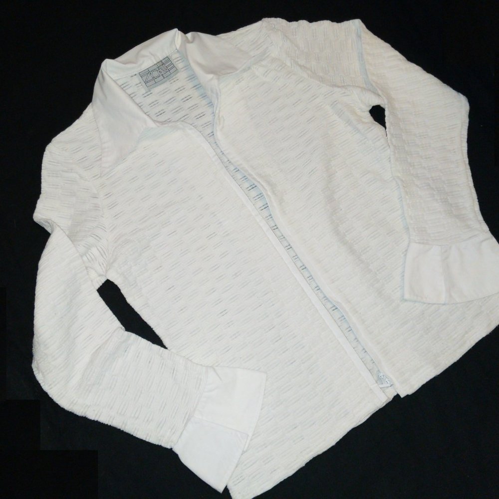 4/$20 | Zone White Long Sleeve Zipper Blouse with Textured material
